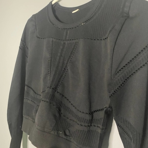 FABLETICS Cropped top Size Small - Picture 4 of 7